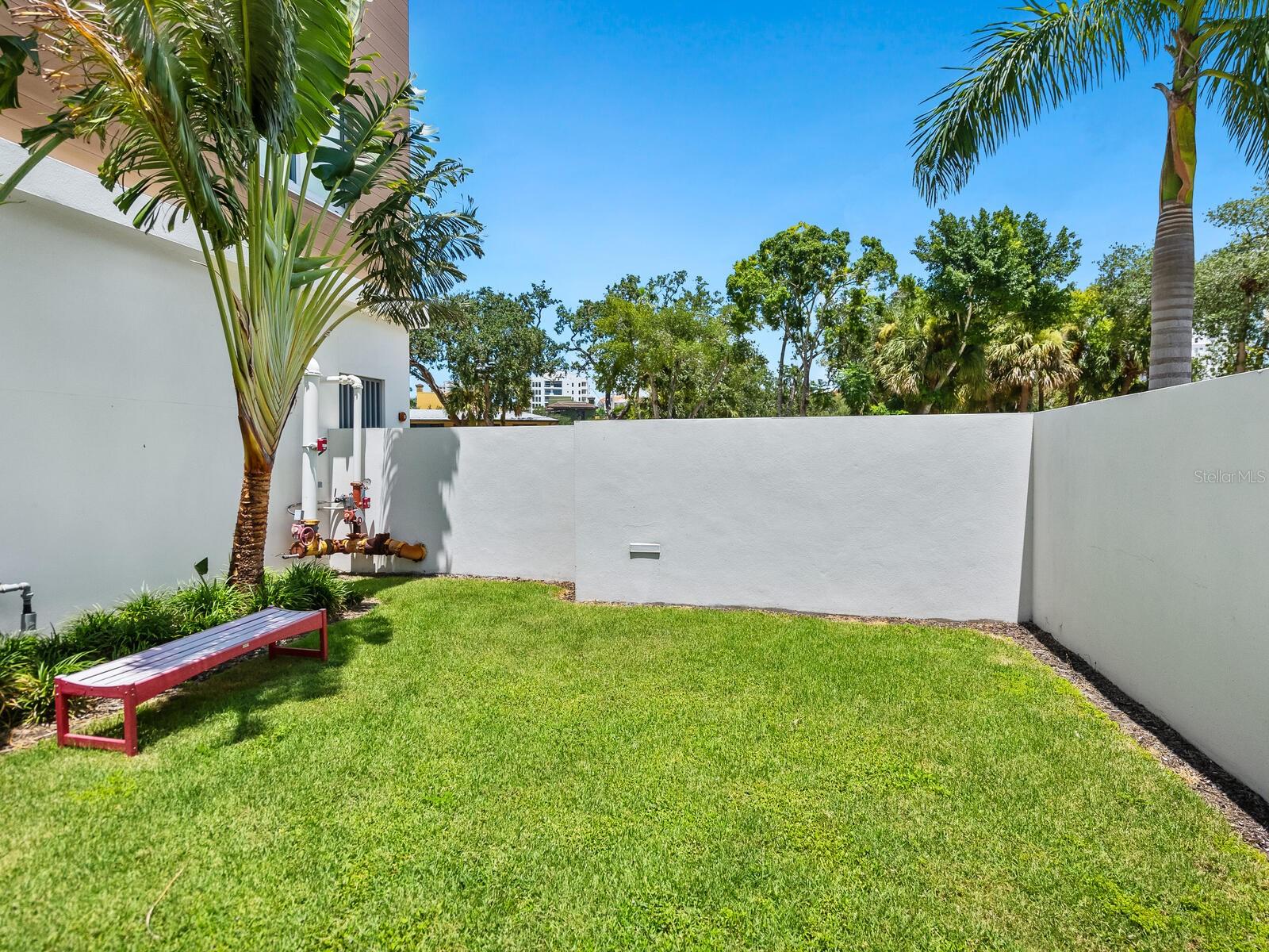 711 S PALM AVENUE Unit: 401