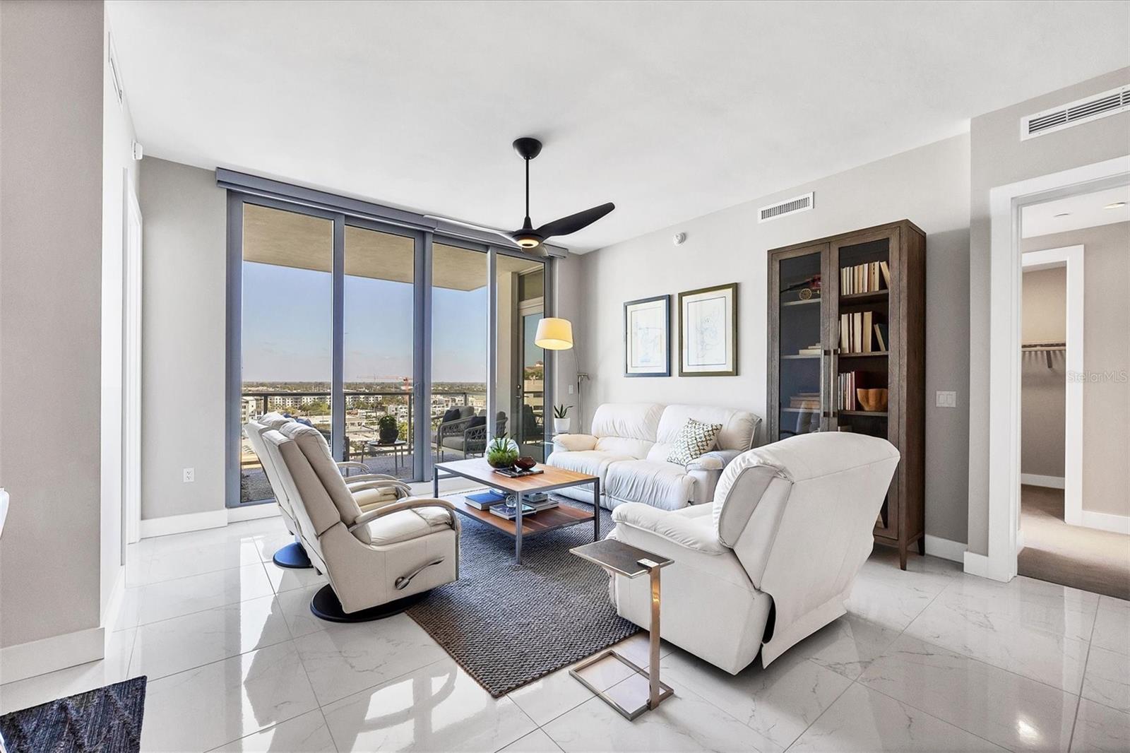 111 S PINEAPPLE AVE #1020