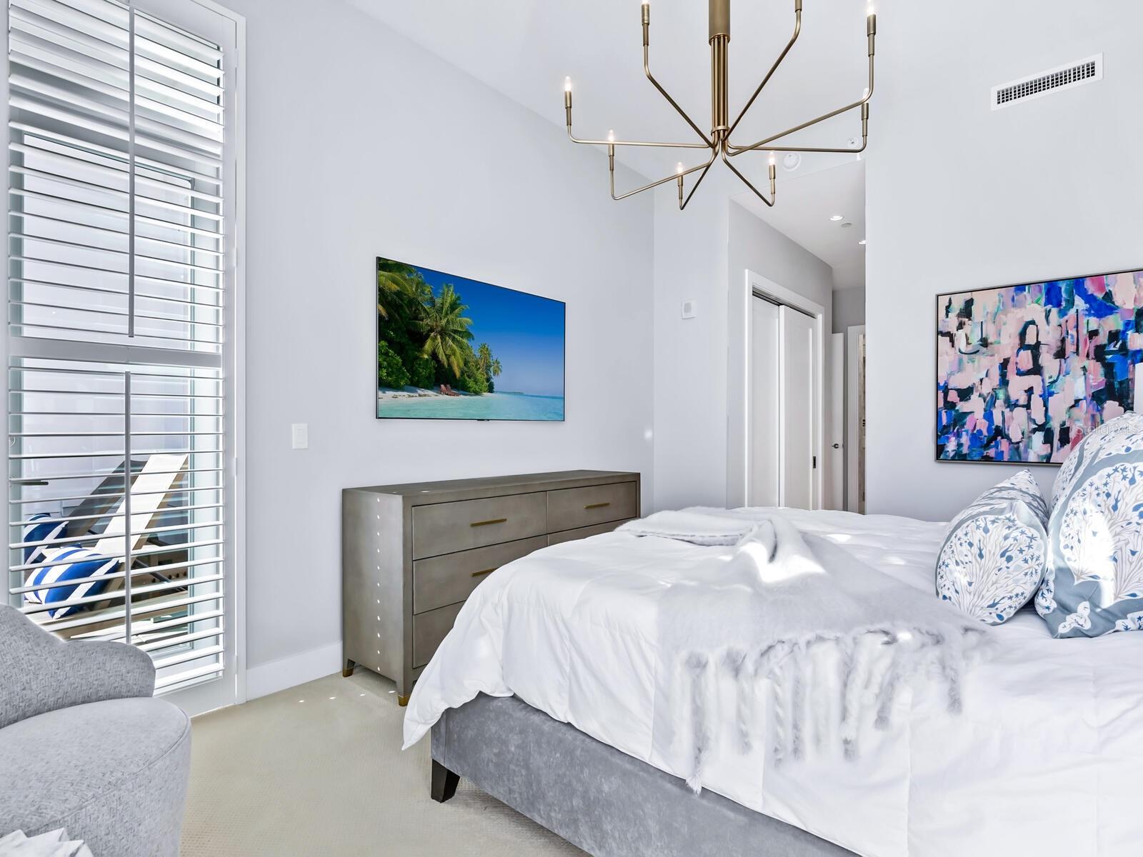 111 S PINEAPPLE AVENUE Unit: 506