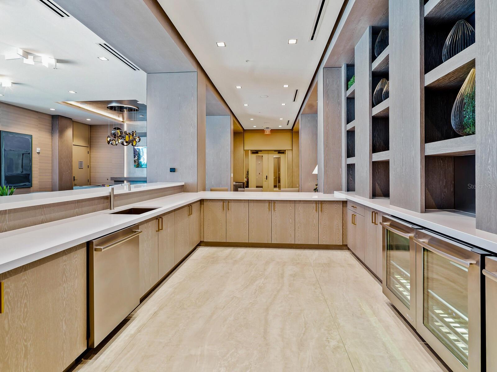 111 S PINEAPPLE AVENUE Unit: 506