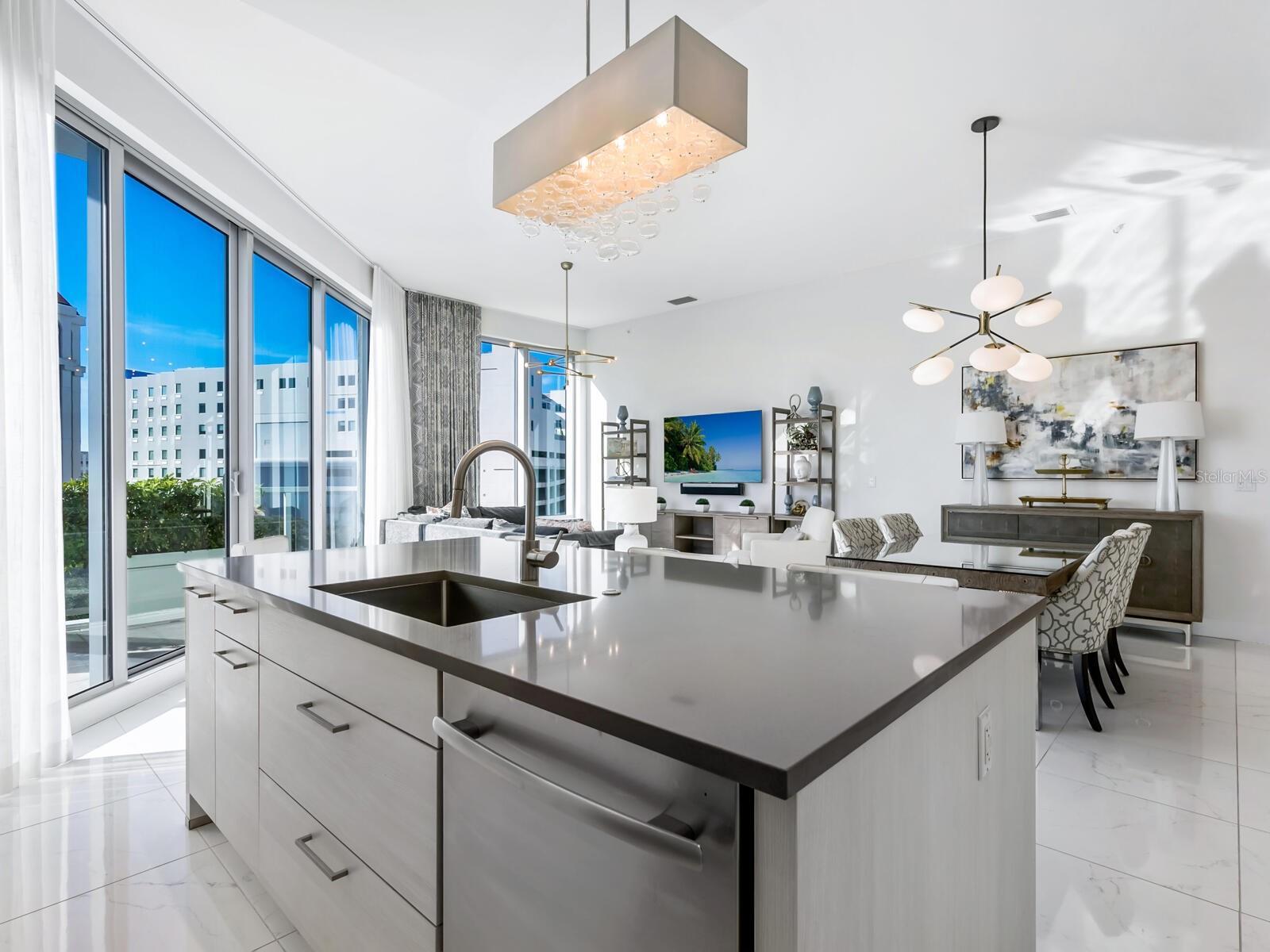 111 S PINEAPPLE AVENUE Unit: 506