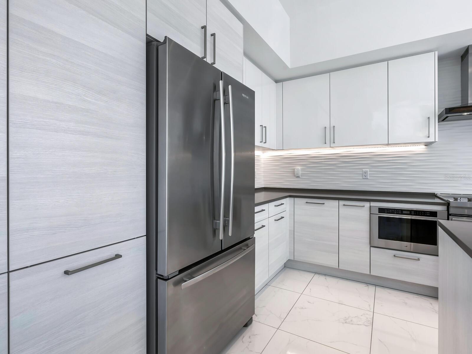 111 S PINEAPPLE AVENUE Unit: 506