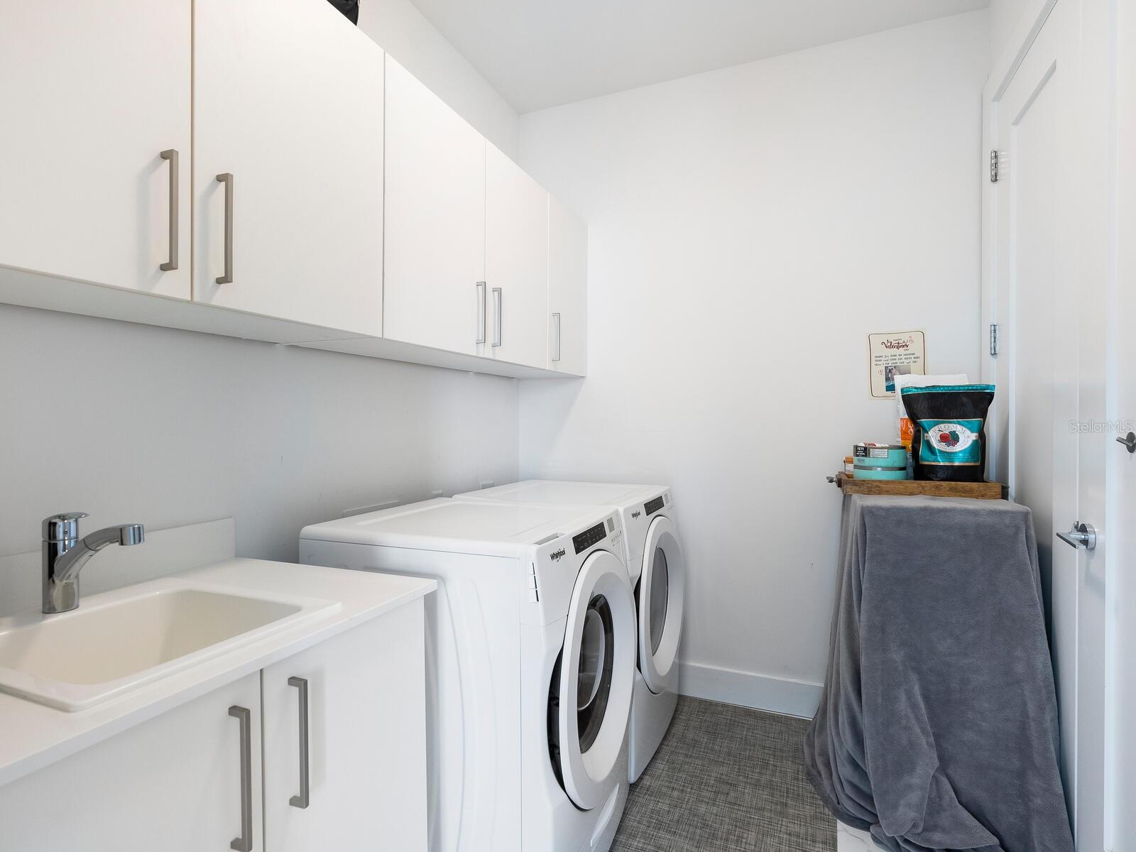 111 S PINEAPPLE AVENUE Unit: 506