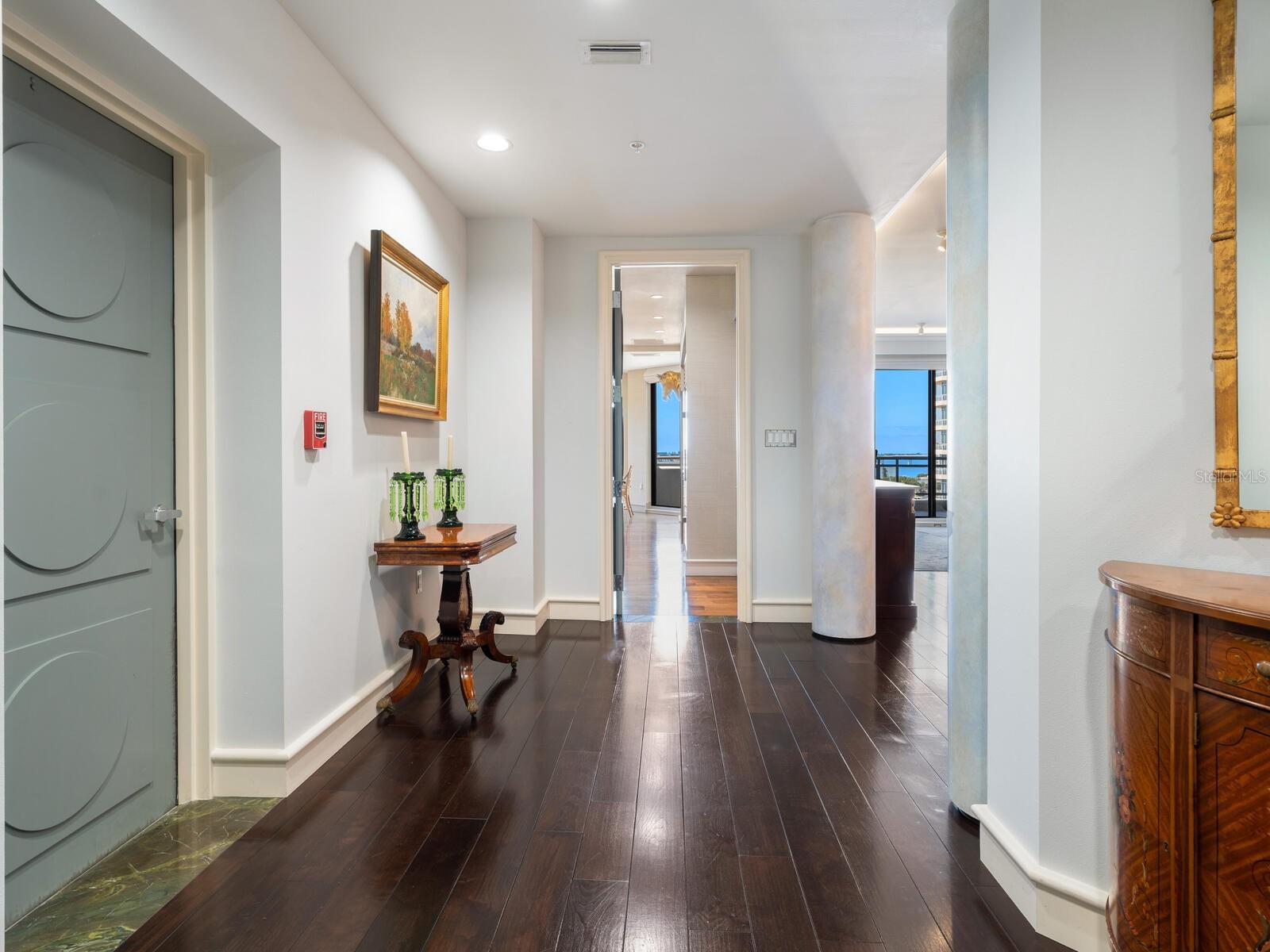 401 S PALM AVENUE Unit: 1002