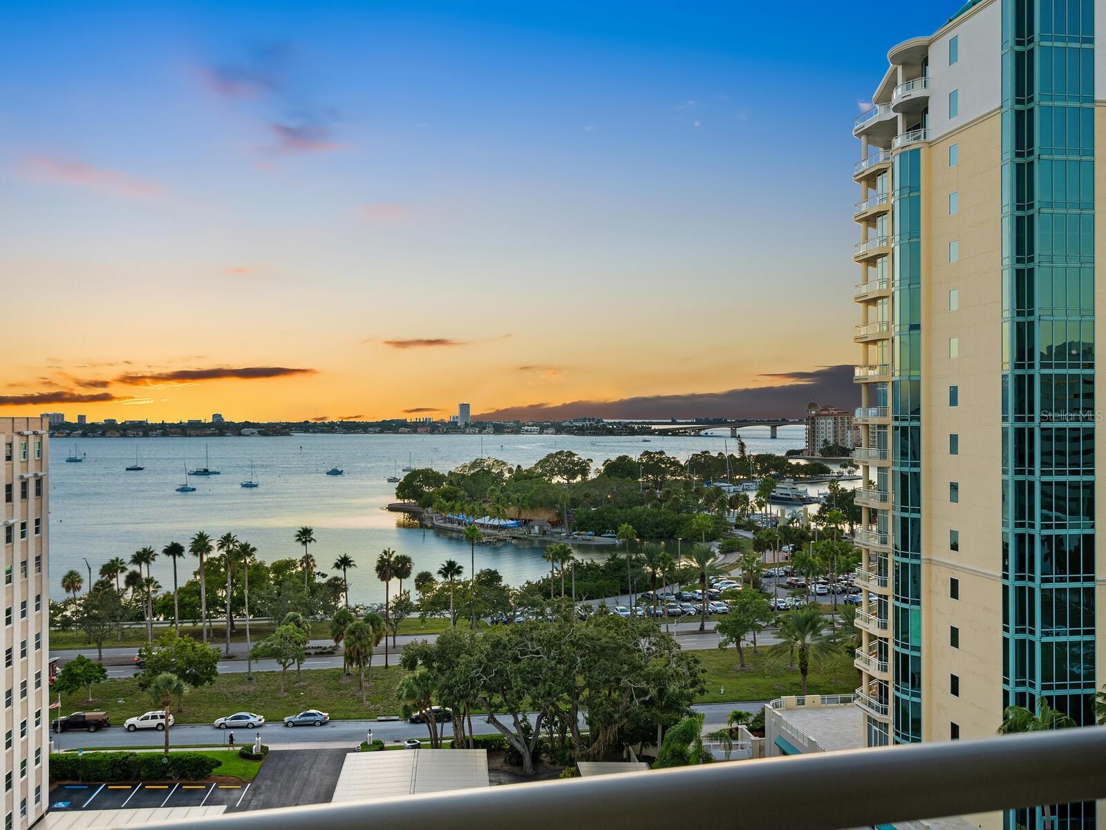 401 S PALM AVENUE Unit: 1002