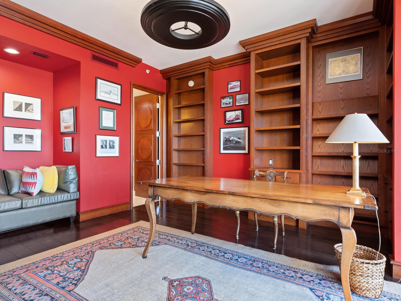 401 S PALM AVENUE Unit: 1002