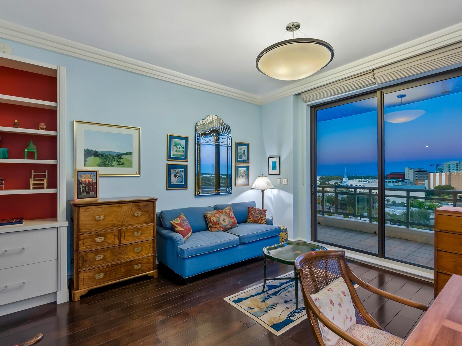 401 S PALM AVENUE Unit: 1002