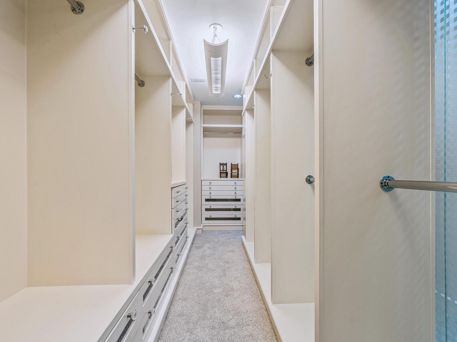401 S PALM AVENUE Unit: 1002