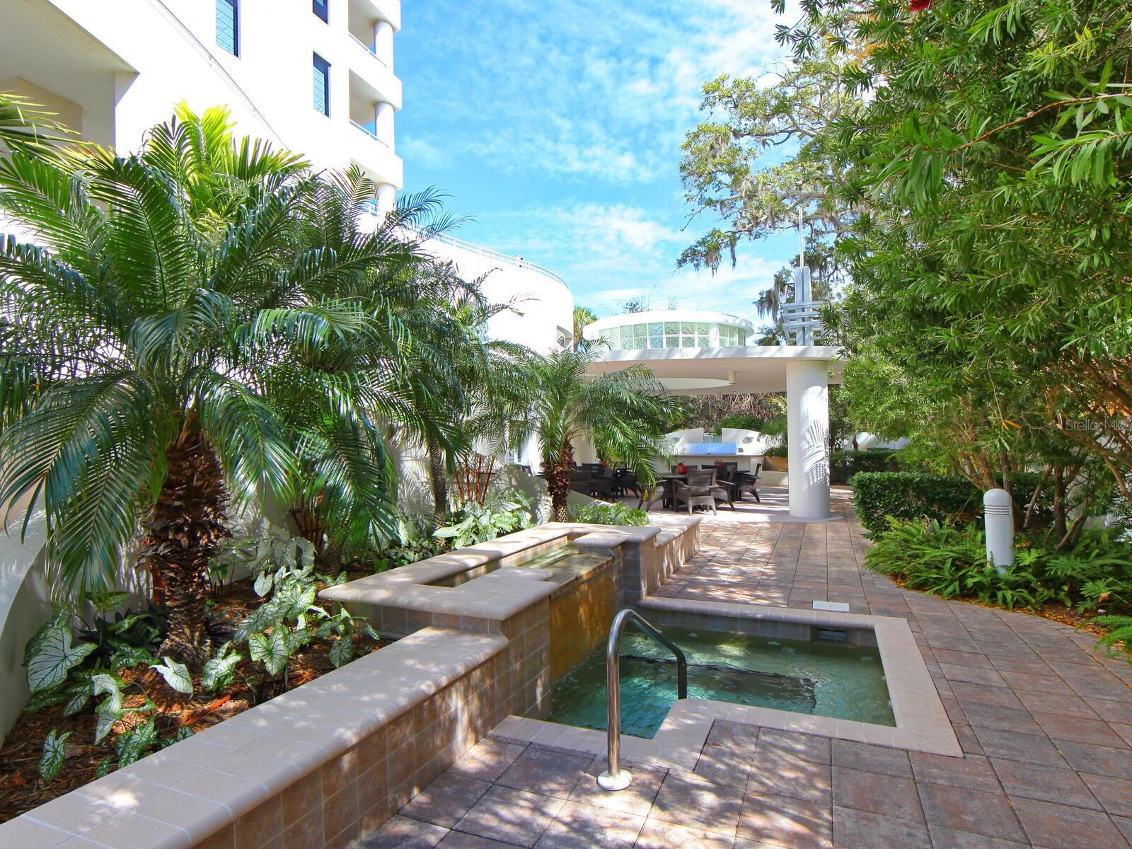 401 S PALM AVENUE Unit: 1002