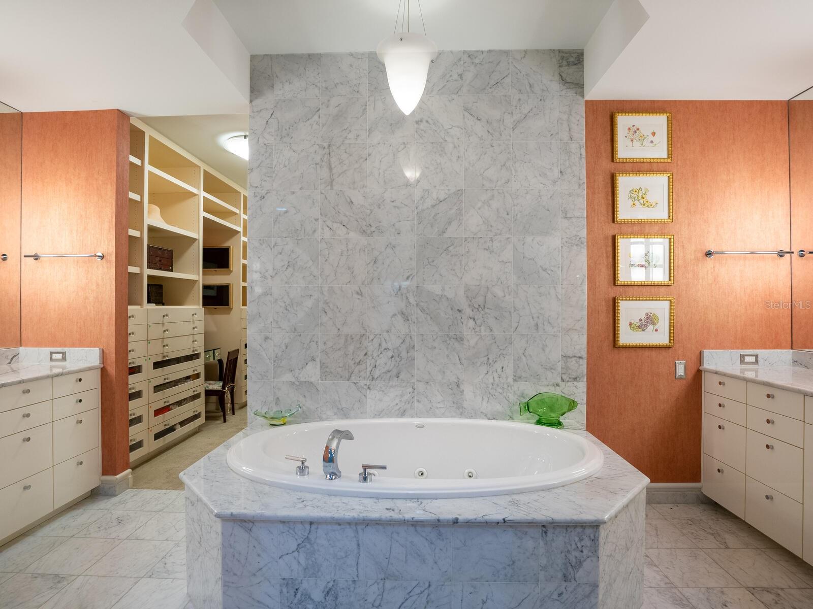 401 S PALM AVENUE Unit: 1002