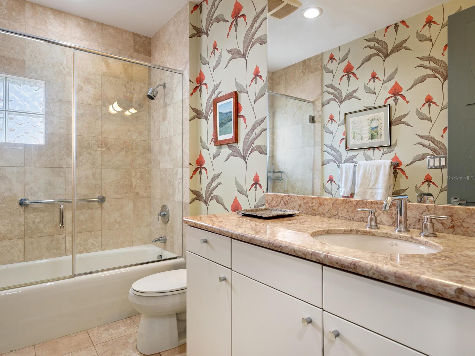 401 S PALM AVENUE Unit: 1002