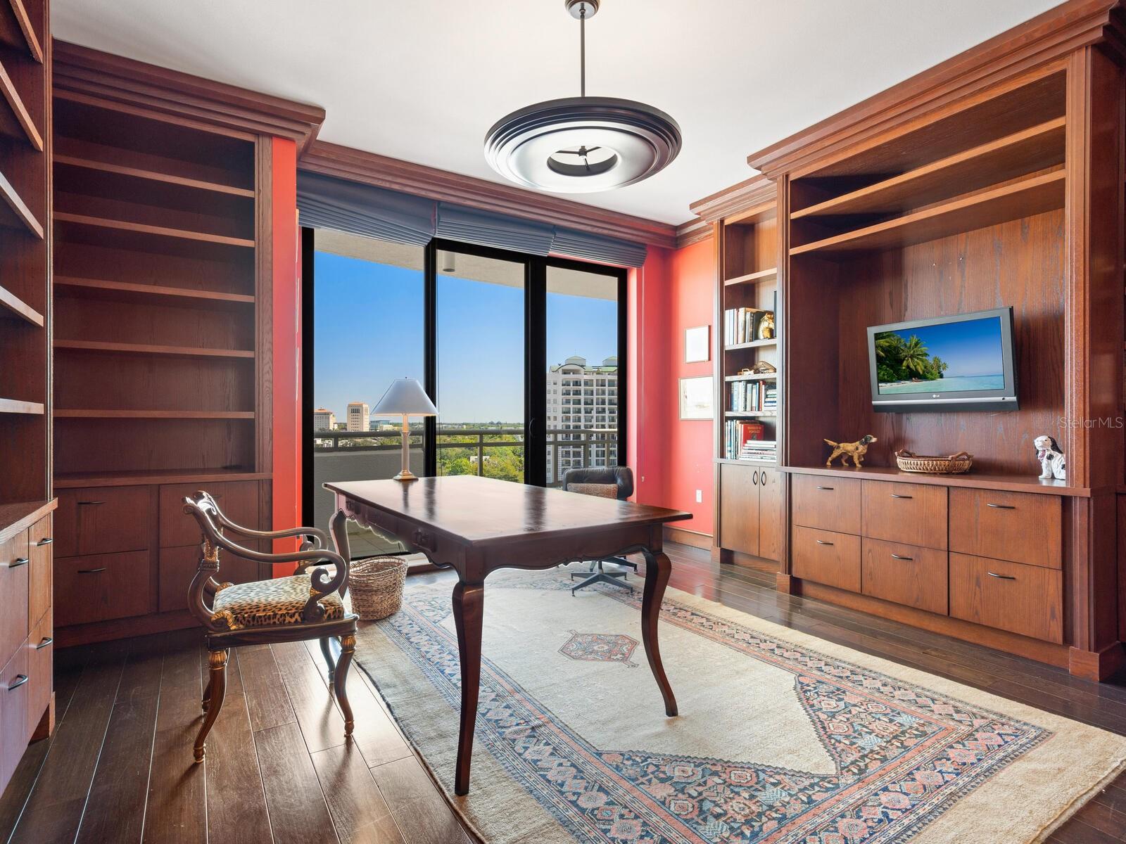 401 S PALM AVENUE Unit: 1002