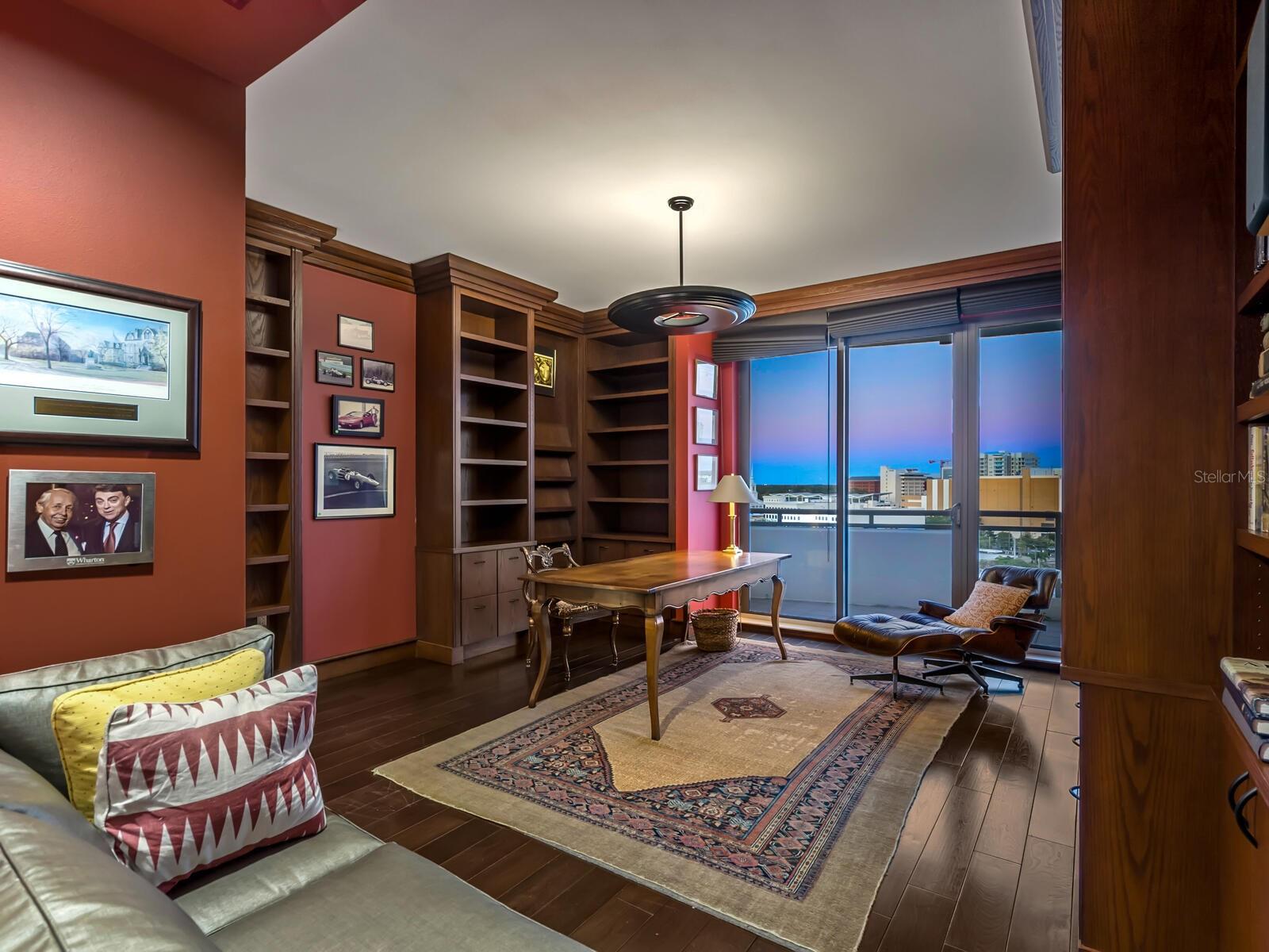 401 S PALM AVENUE Unit: 1002