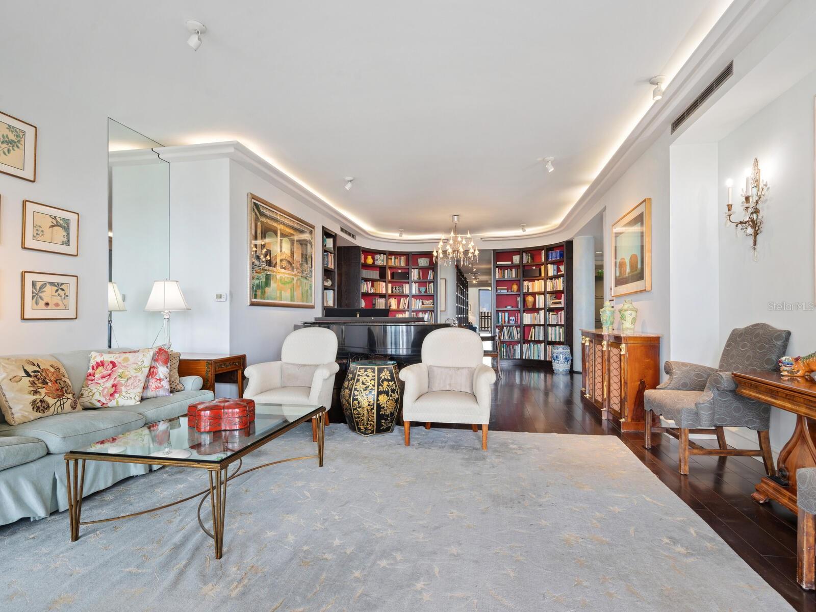 401 S PALM AVENUE Unit: 1002