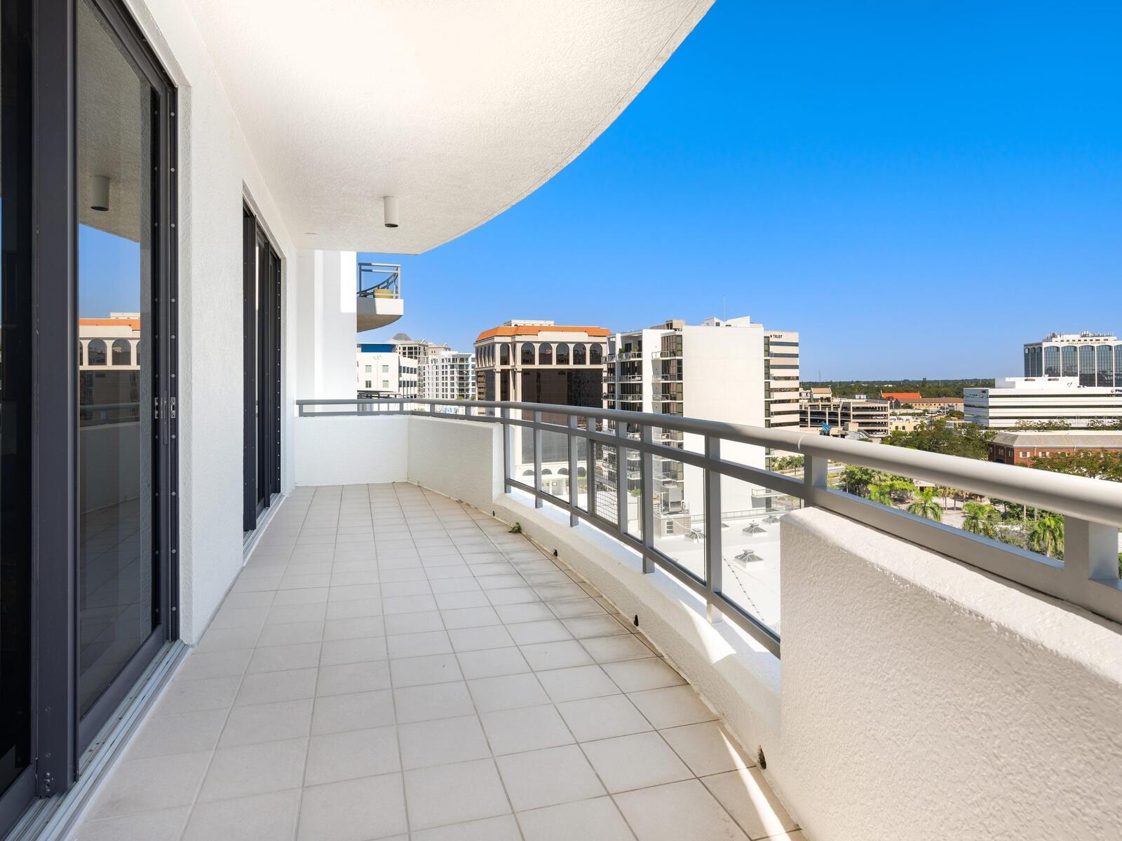 401 S PALM AVENUE Unit: 1002