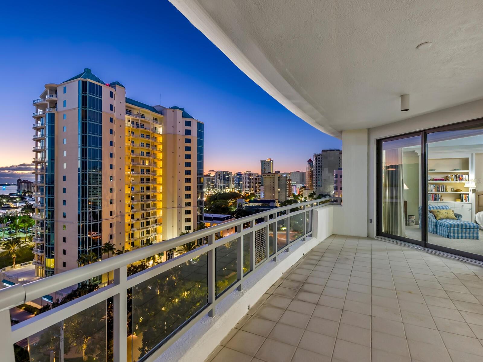 401 S PALM AVENUE Unit: 1002