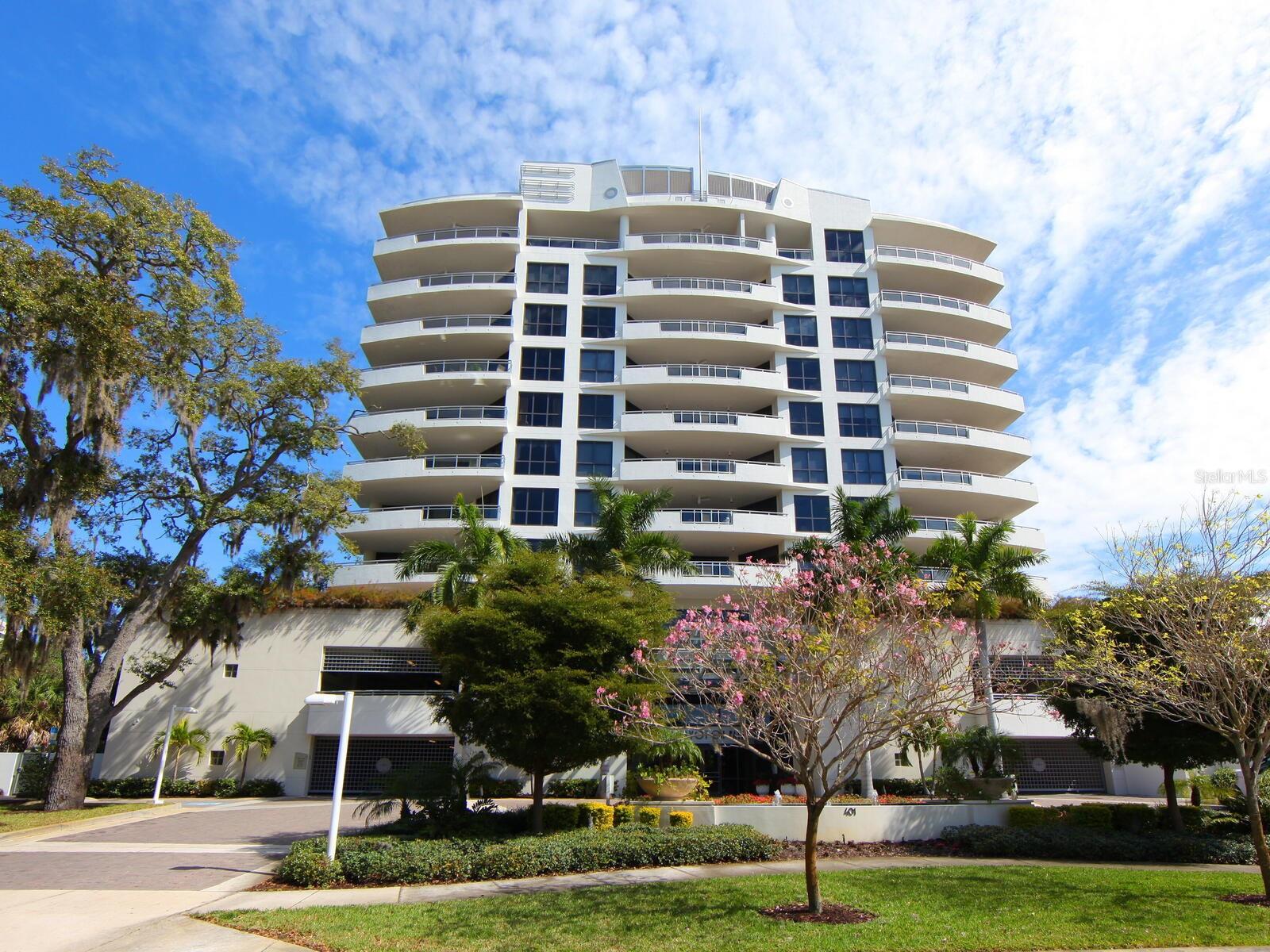 401 S PALM AVENUE Unit: 1002