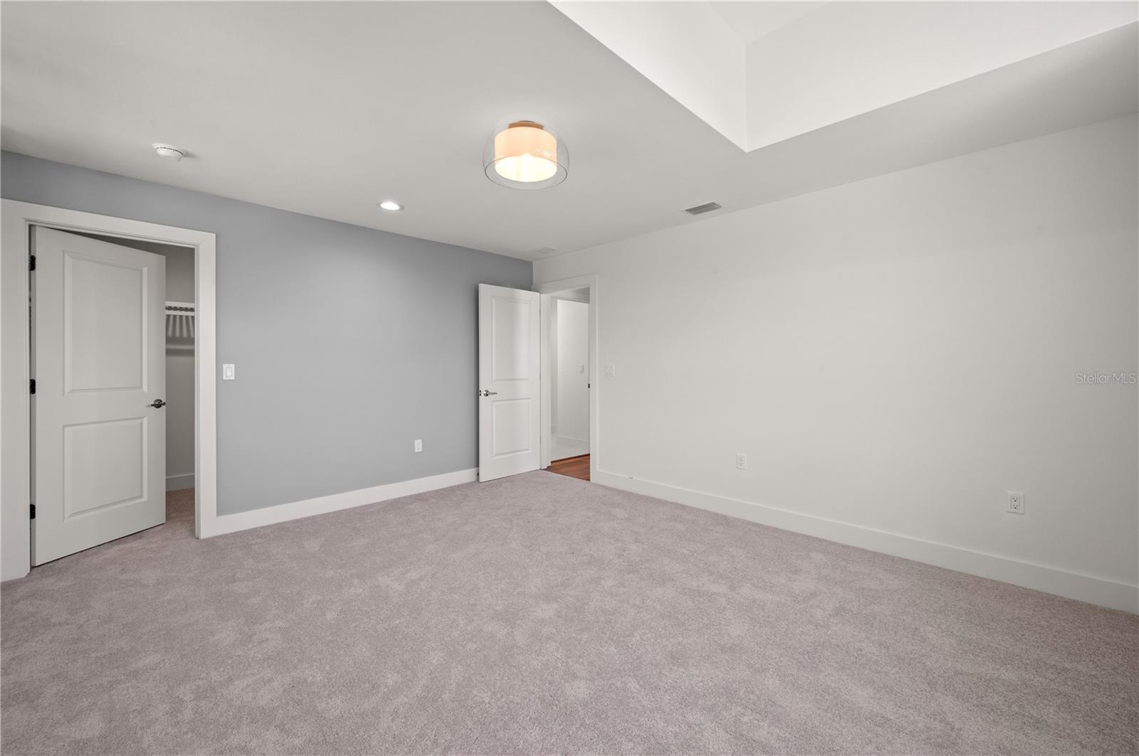 1886 BAHIA VISTA ST