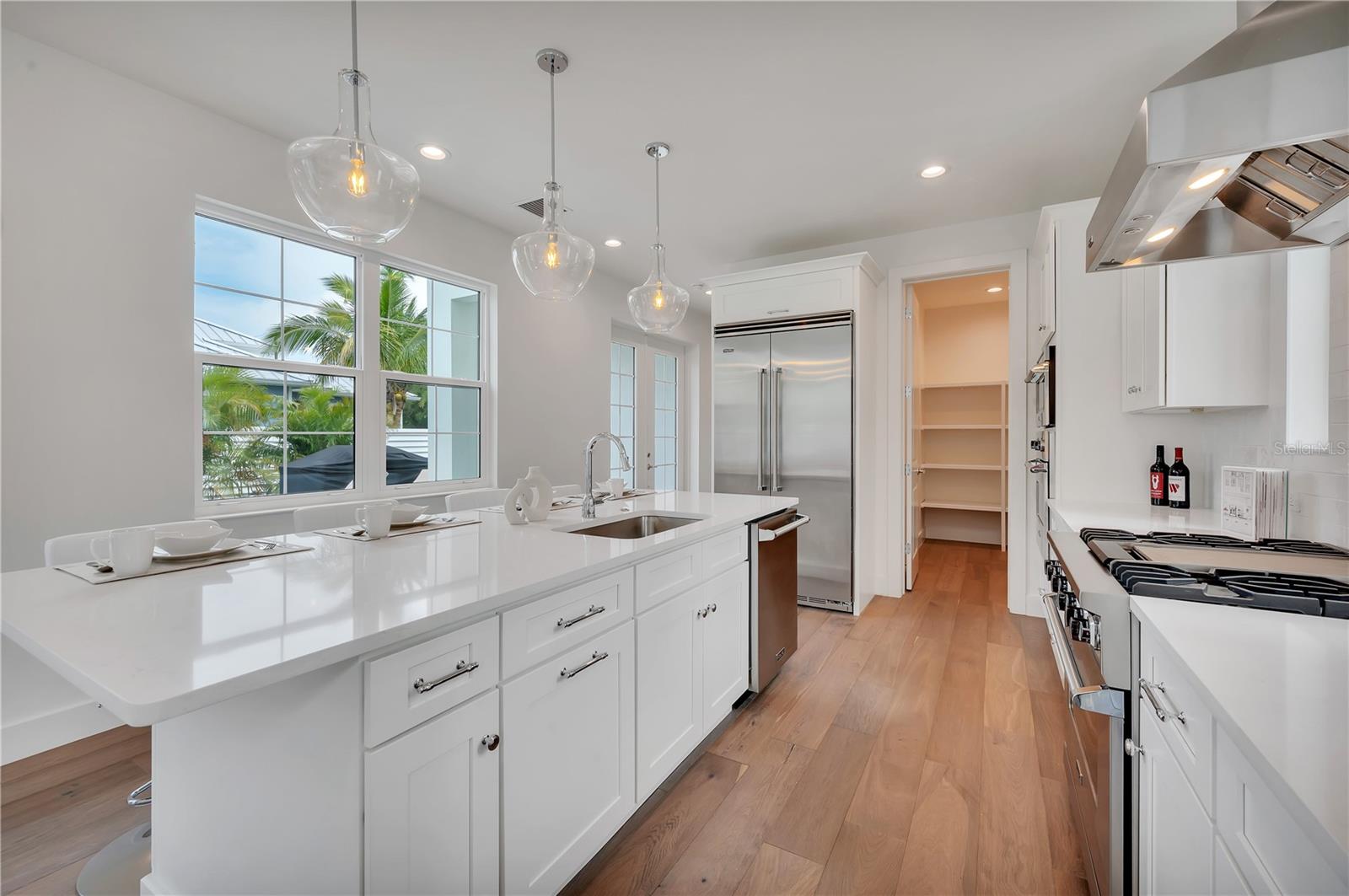 1886 BAHIA VISTA ST