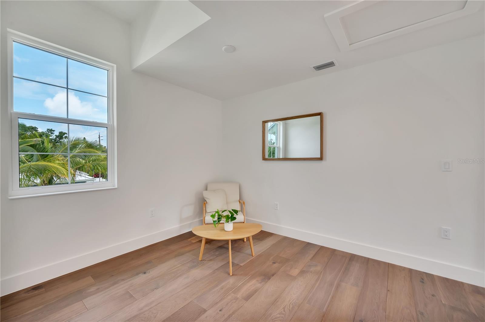1886 BAHIA VISTA ST