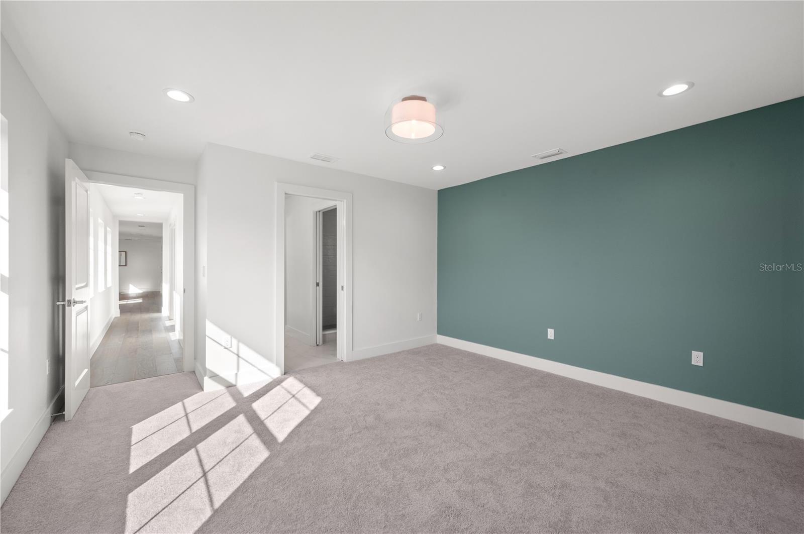 1886 BAHIA VISTA ST