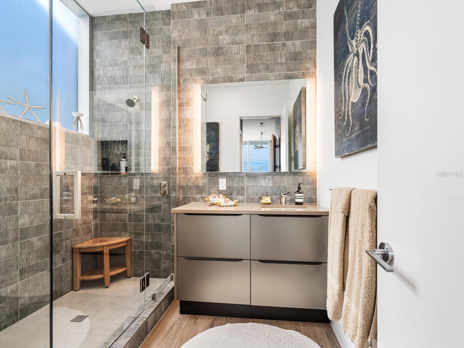 605 S GULFSTREAM AVENUE Unit: 17