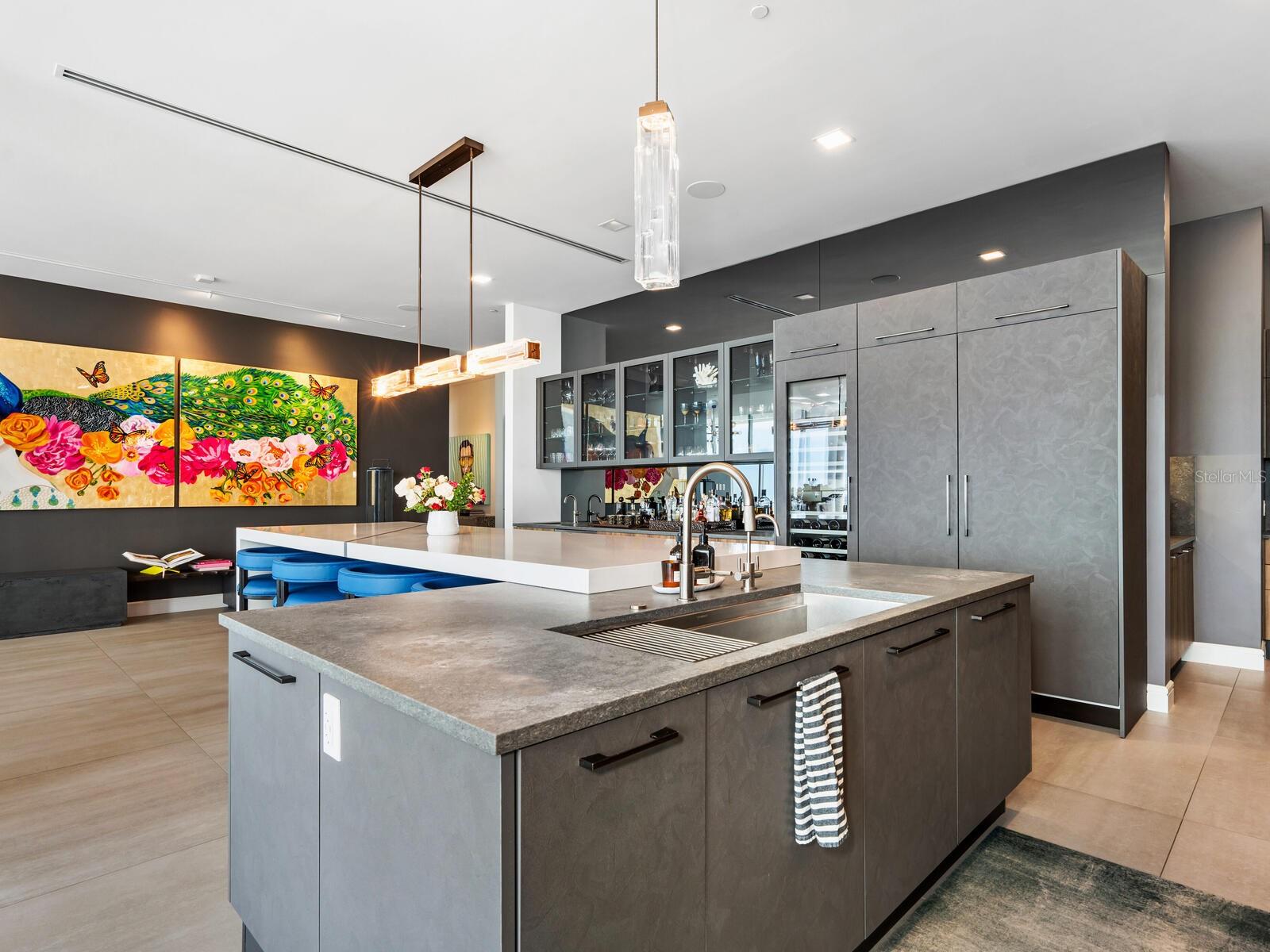 605 S GULFSTREAM AVENUE Unit: 17