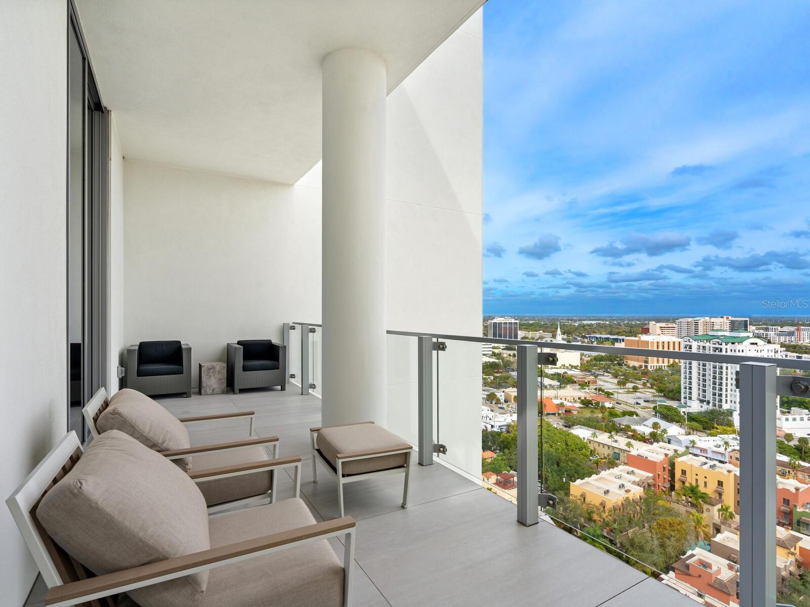 605 S GULFSTREAM AVENUE Unit: 17