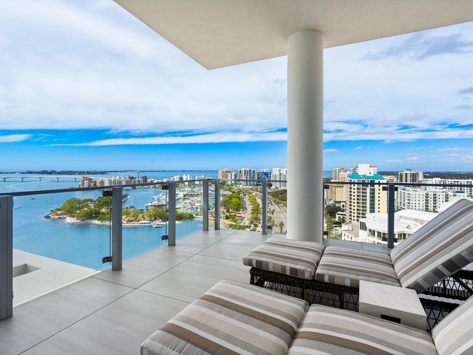 605 S GULFSTREAM AVENUE Unit: 17