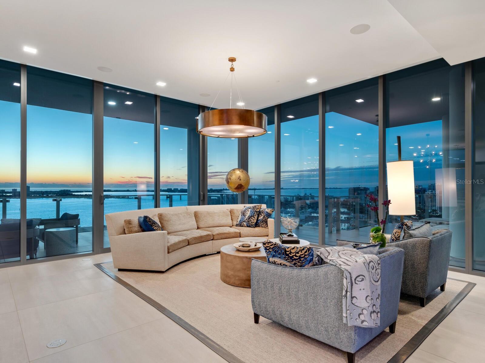 605 S GULFSTREAM AVENUE Unit: 17