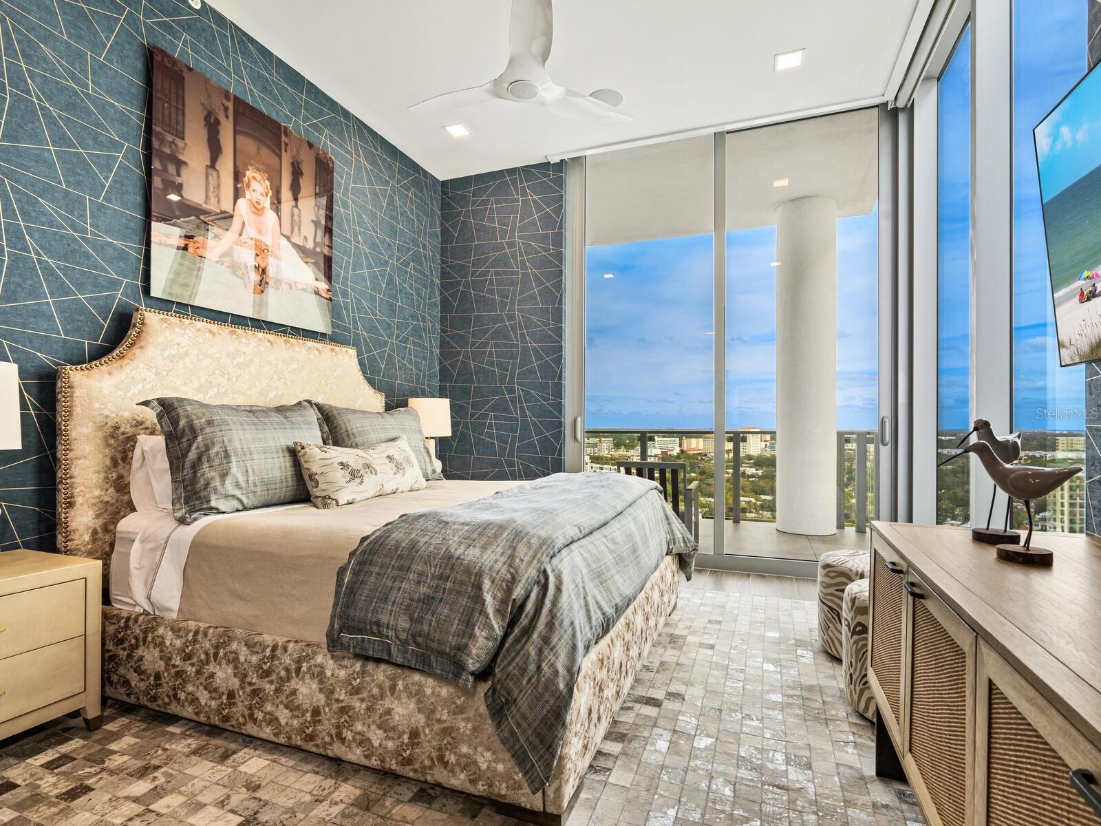 605 S GULFSTREAM AVENUE Unit: 17