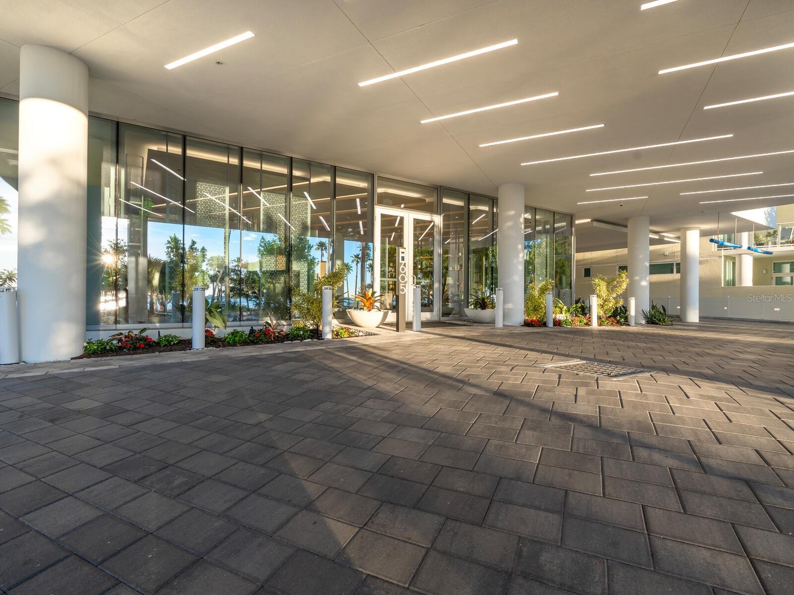 605 S GULFSTREAM AVENUE Unit: 17