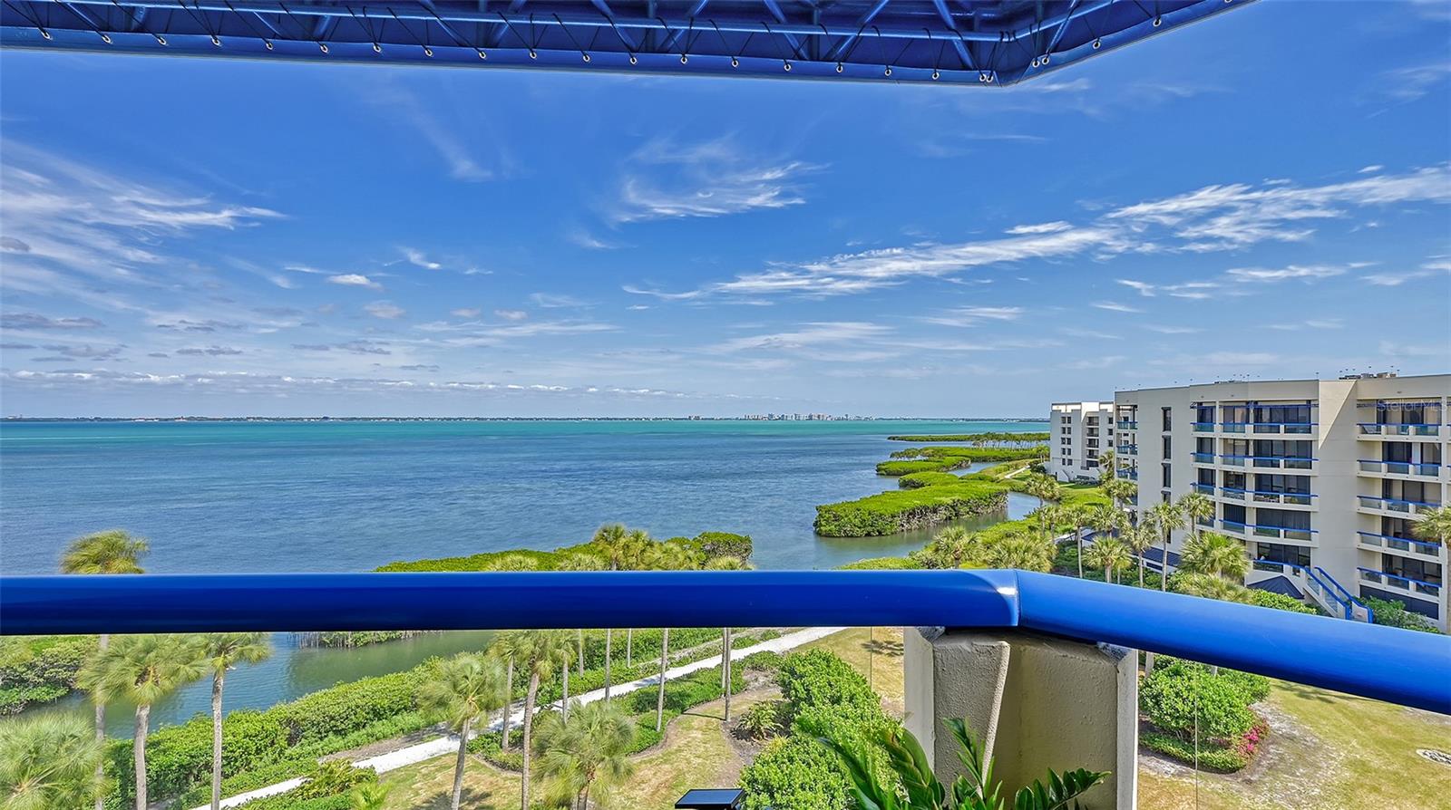 2120 HARBOURSIDE DR #657