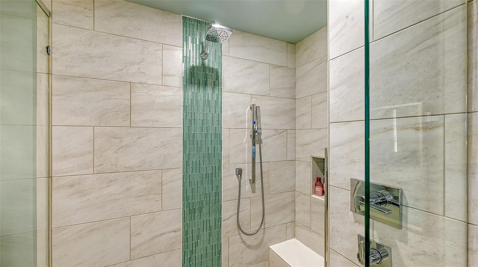 2120 HARBOURSIDE DR #657