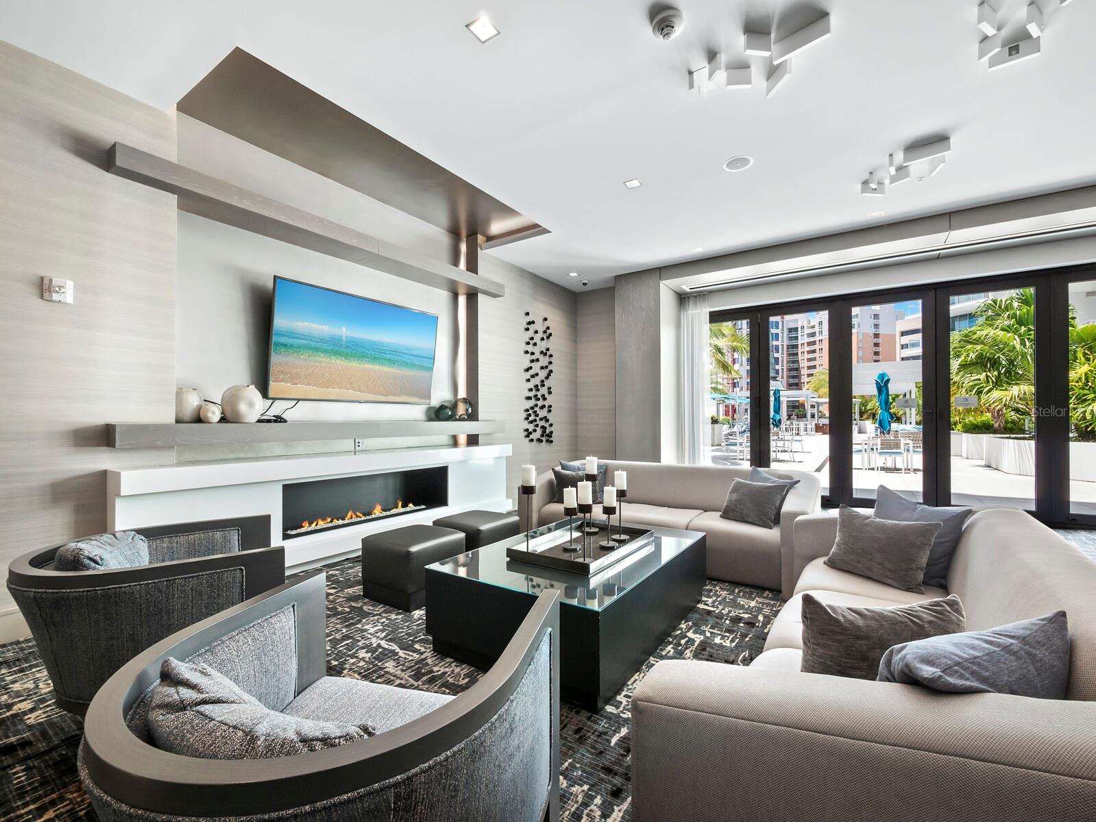 111 S Pineapple Ave, #919