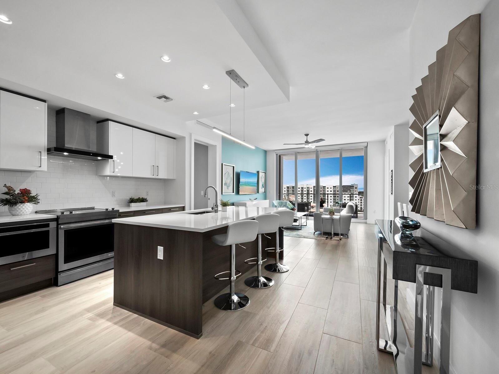111 S Pineapple Ave, #919