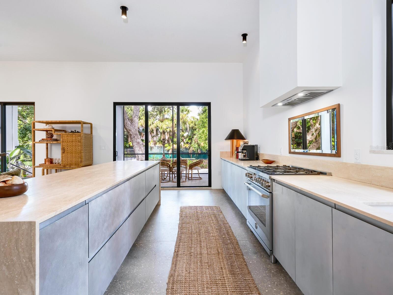 1331 QUAIL DR
