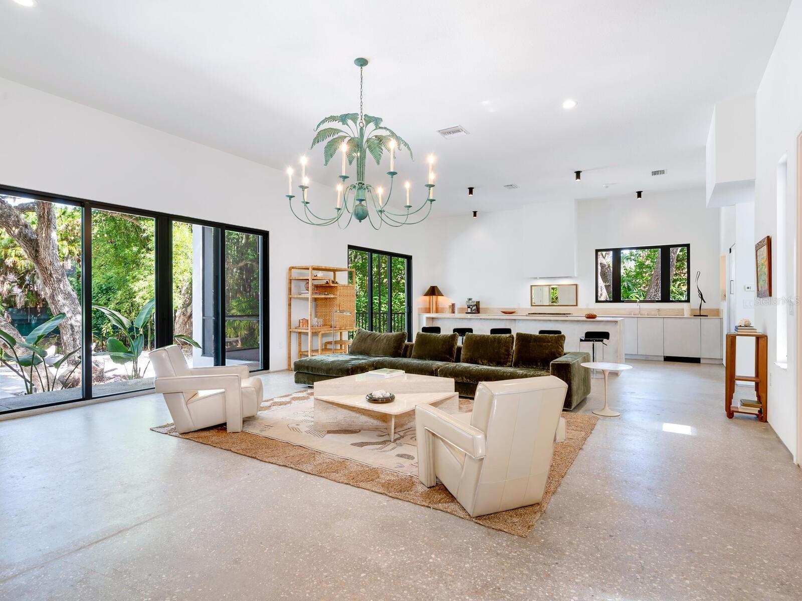 1331 QUAIL DR