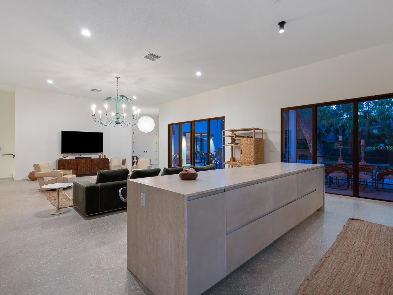 1331 QUAIL DR