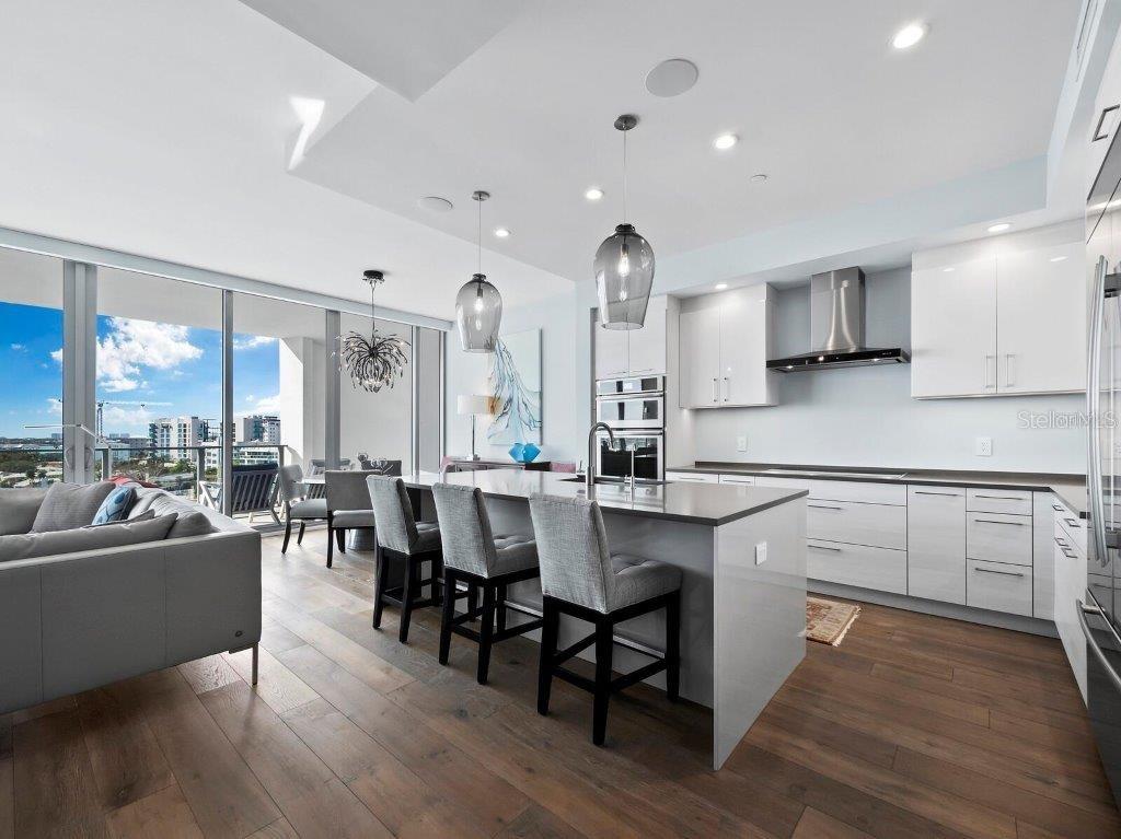 1155 N GULFSTREAM AVE #703