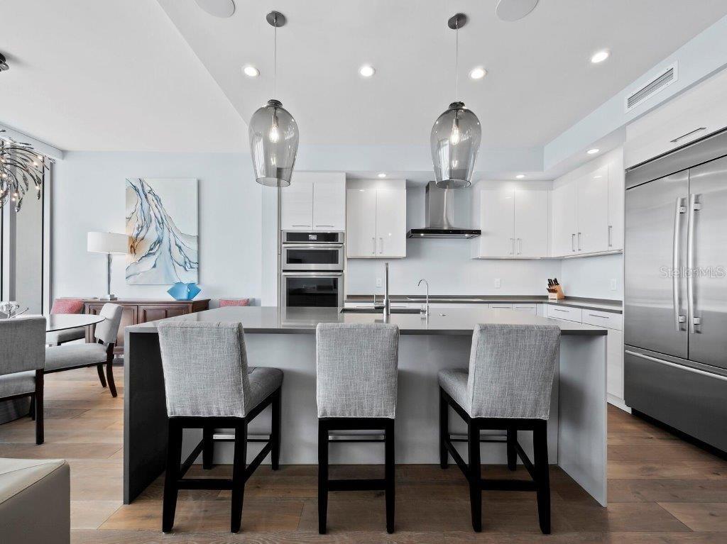 1155 N GULFSTREAM AVE #703