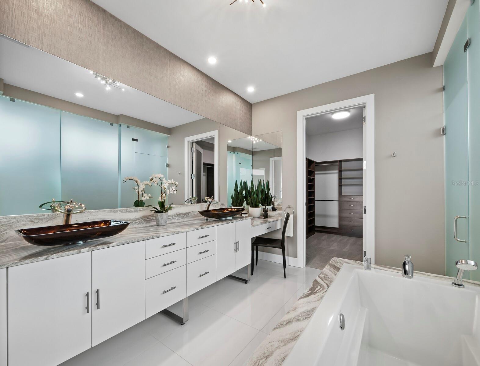 1155 N GULFSTREAM AVE #1709