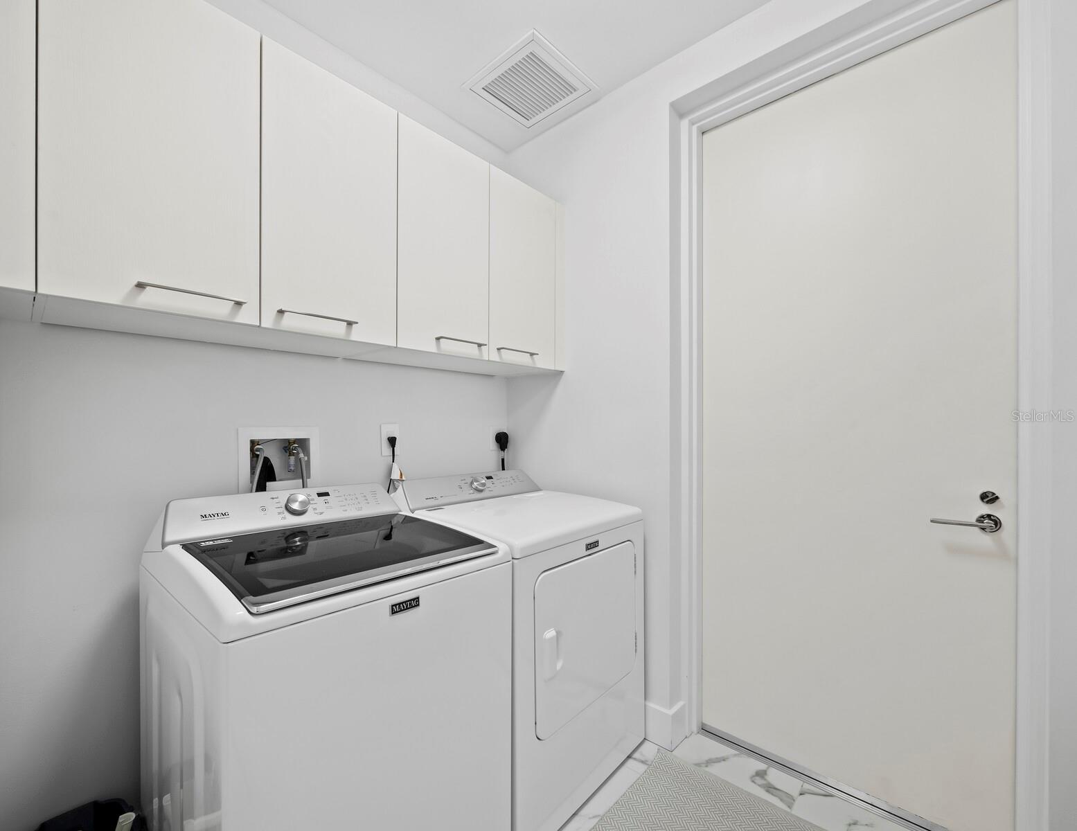 1155 N GULFSTREAM AVE #906