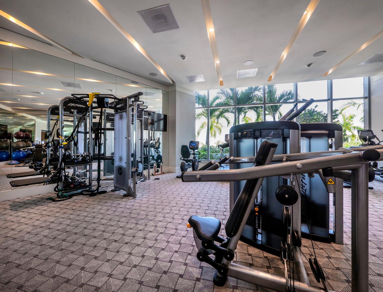1155 N GULFSTREAM AVE #906