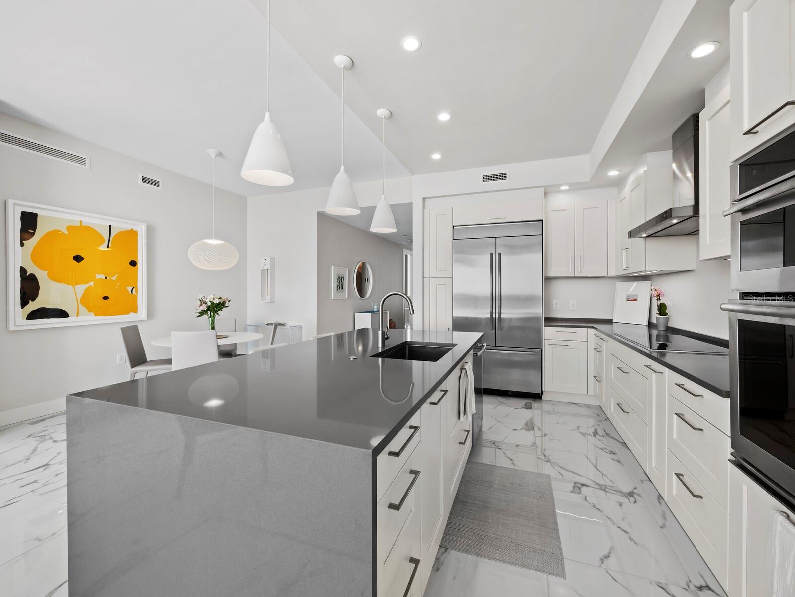 1155 N GULFSTREAM AVE #906