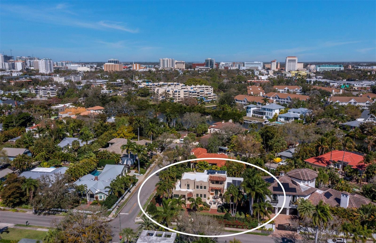 1905 ALTA VISTA ST