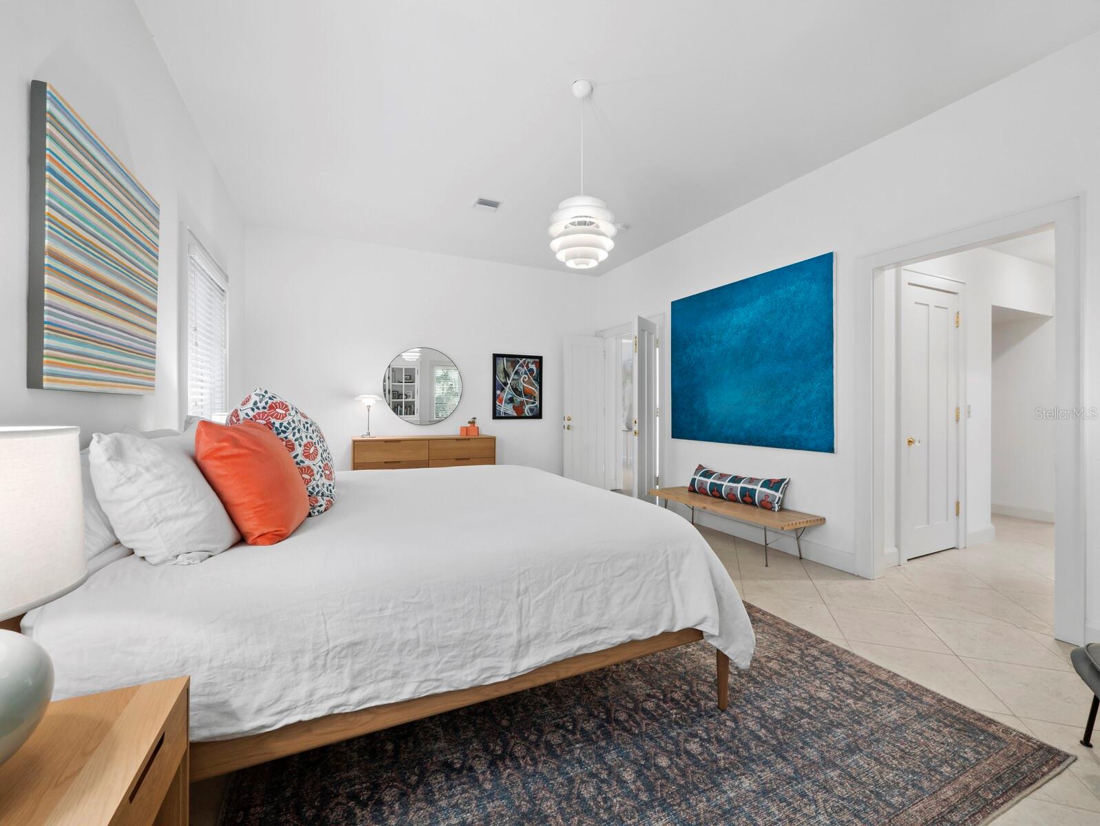 1905 ALTA VISTA ST
