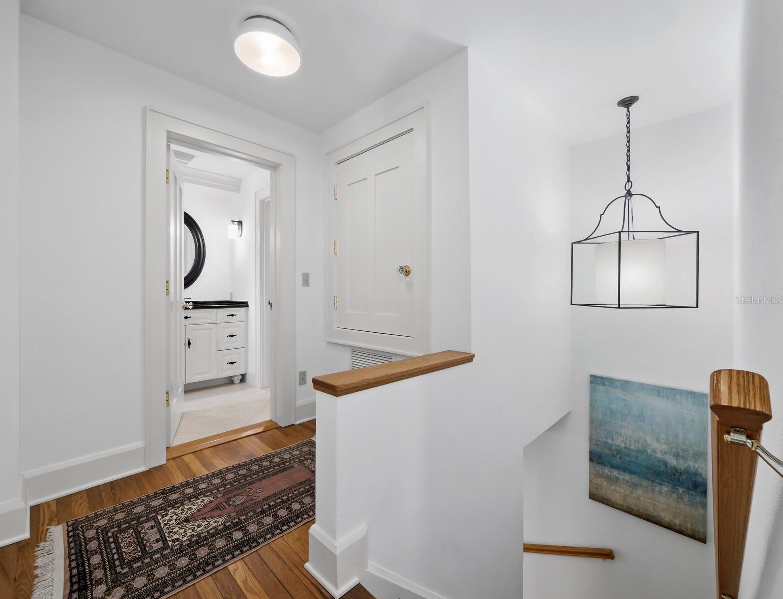 1905 ALTA VISTA ST