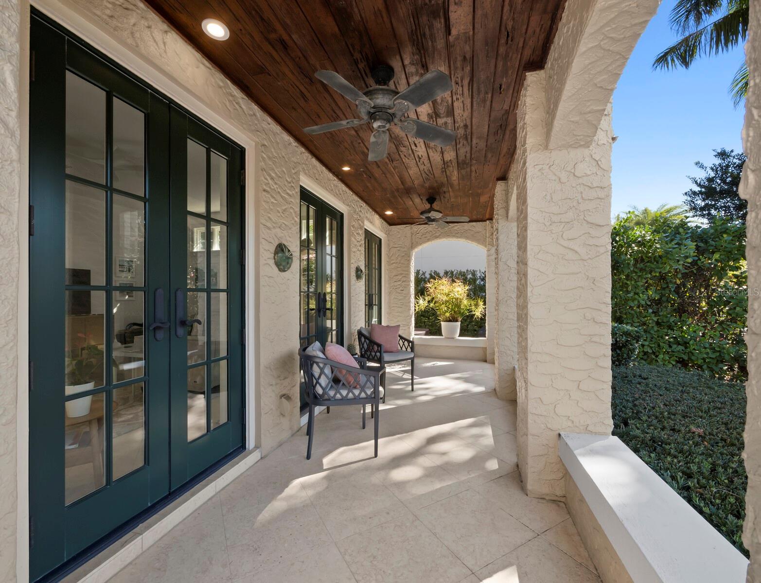 1905 ALTA VISTA ST