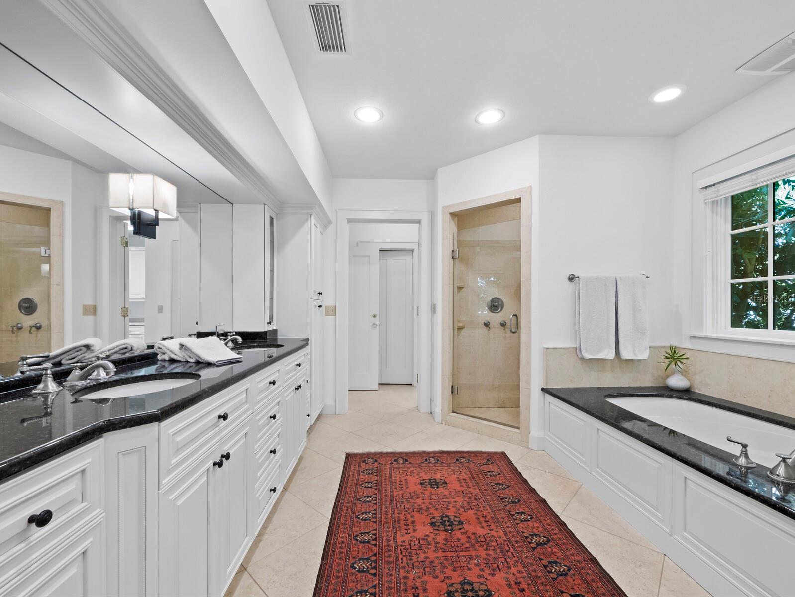 1905 ALTA VISTA ST